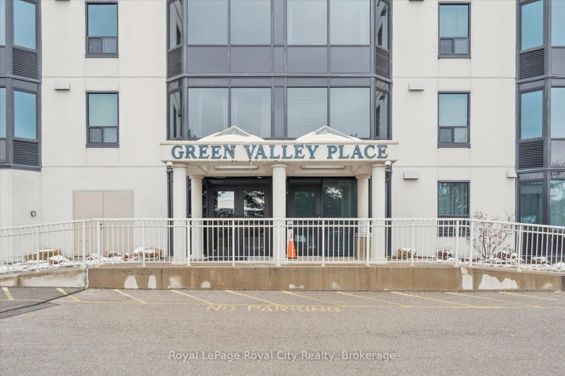 1410 - 35 Green Valley Drive