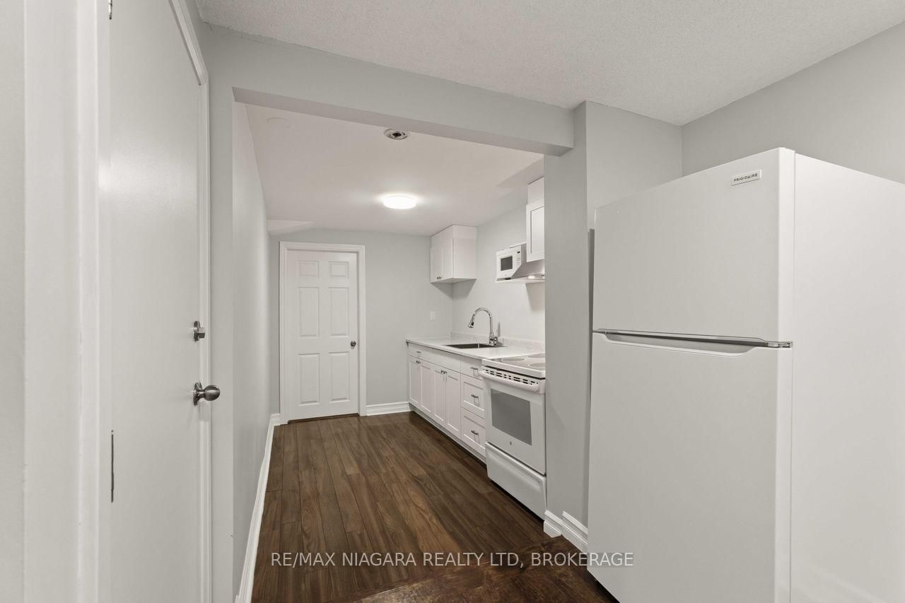 41 Eastwood Drive • Welland, ON photo 27