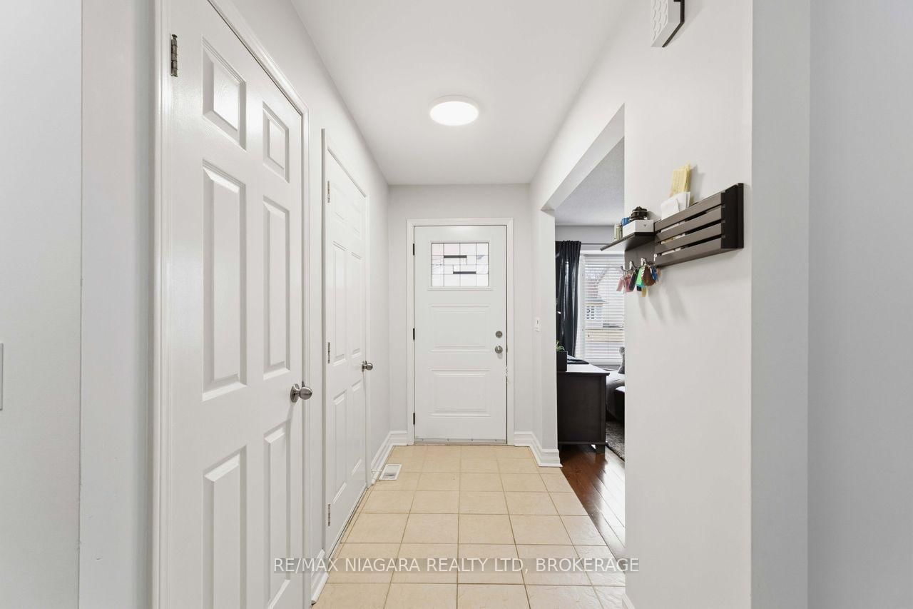 41 Eastwood Drive • Welland, ON photo 4