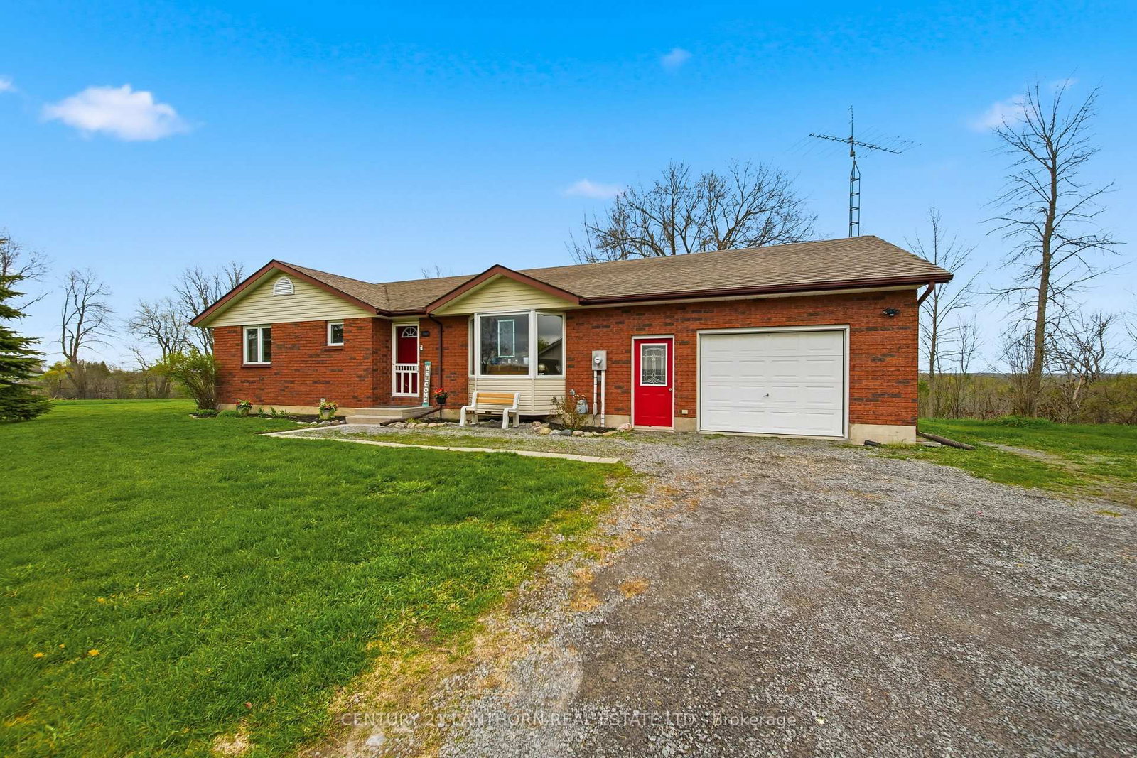 1337 Hamilton Road • Trenton, ON photo 1