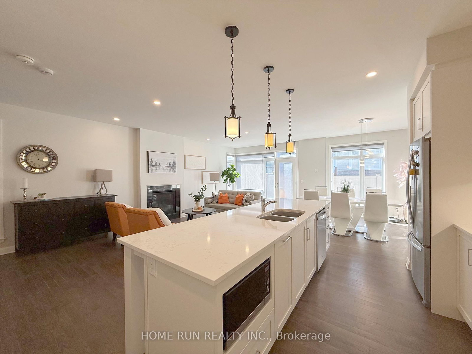 312 Lysander Place - Photo 12