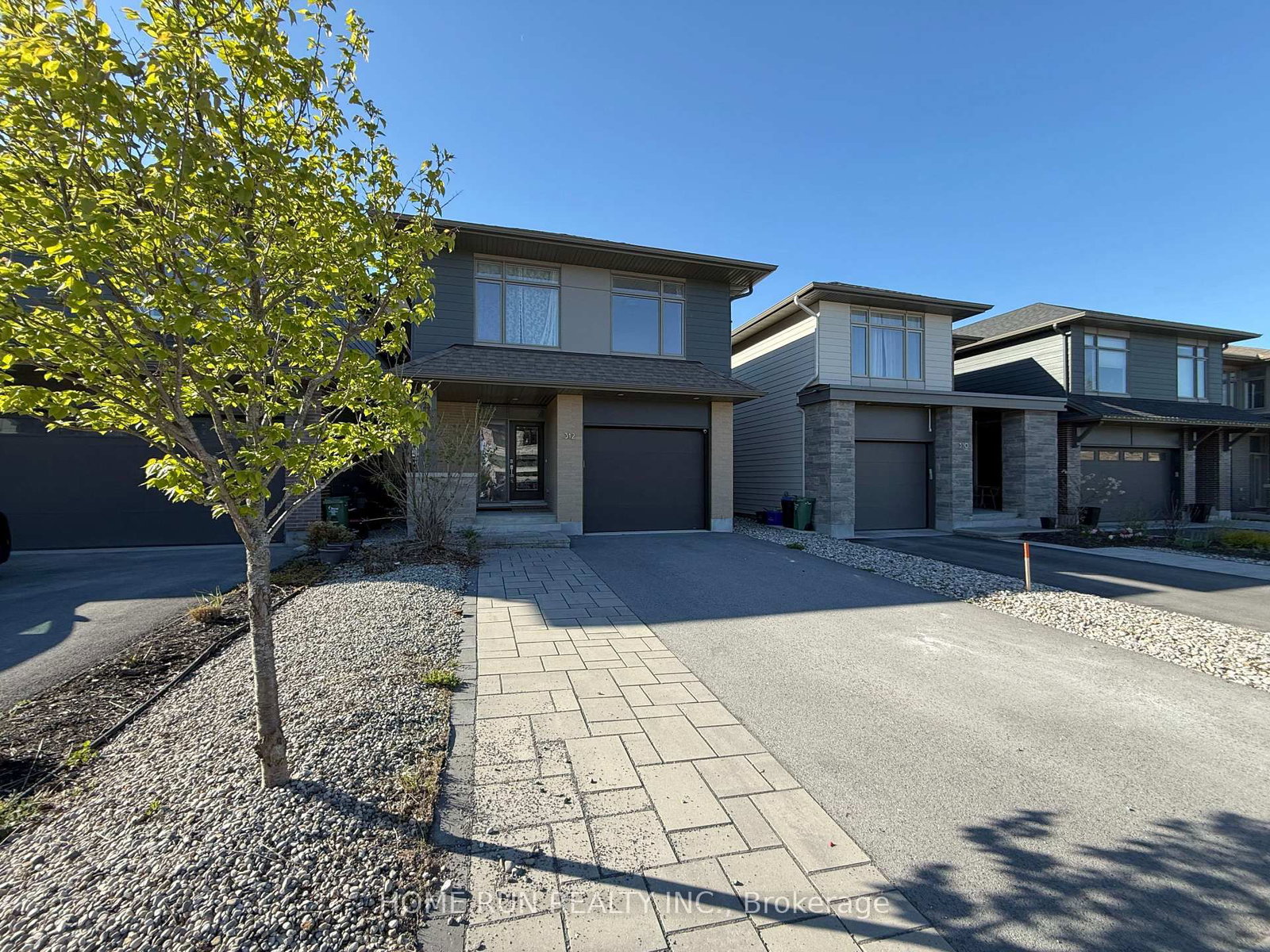 312 Lysander Place - Photo 2