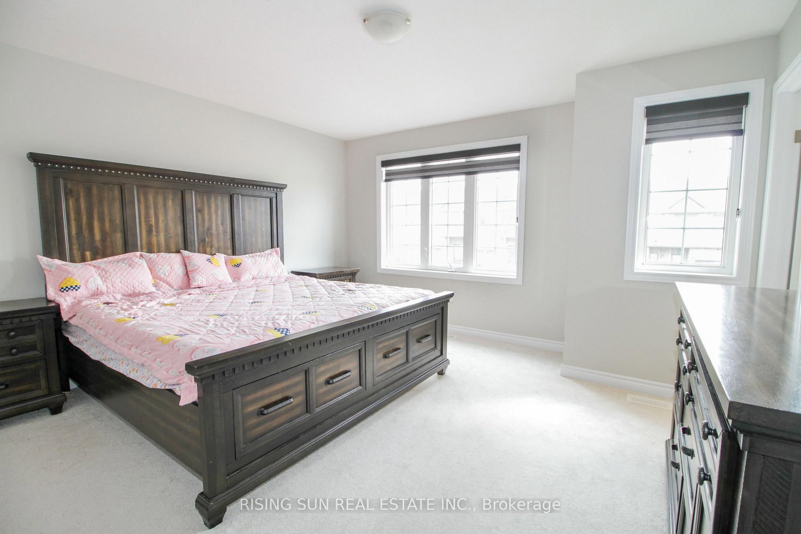 1624 Dunkirk Avenue E - Photo 15