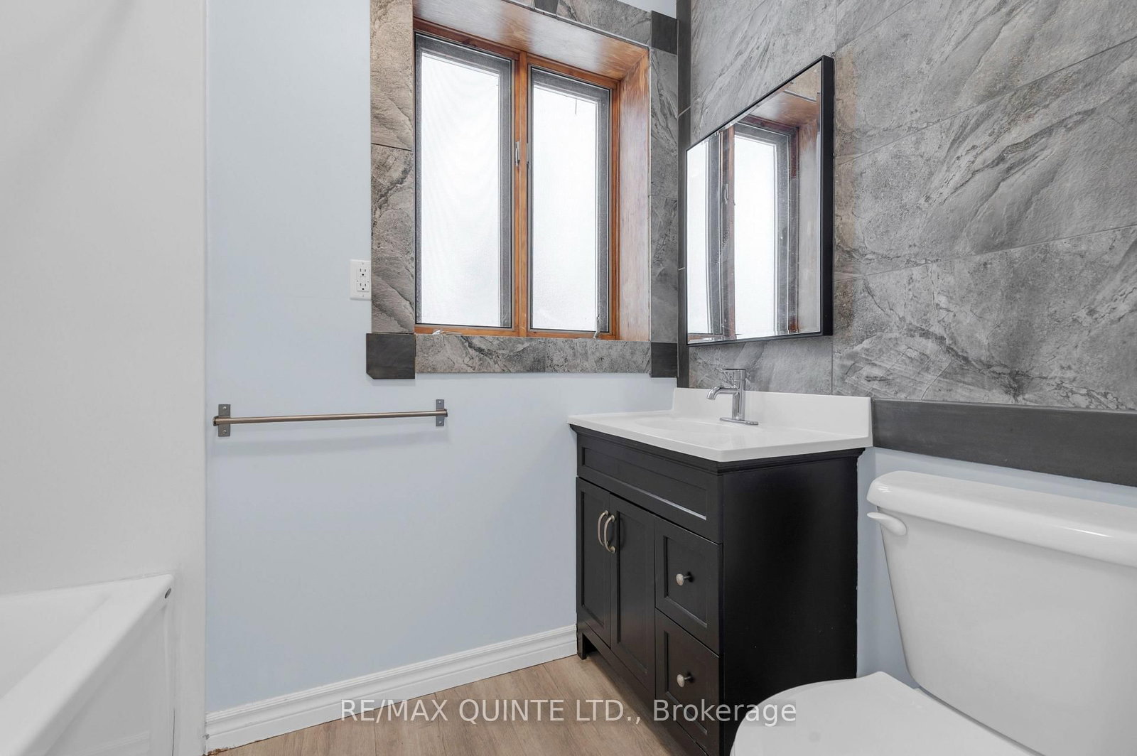 185 Foster Avenue • Belleville, ON photo 12