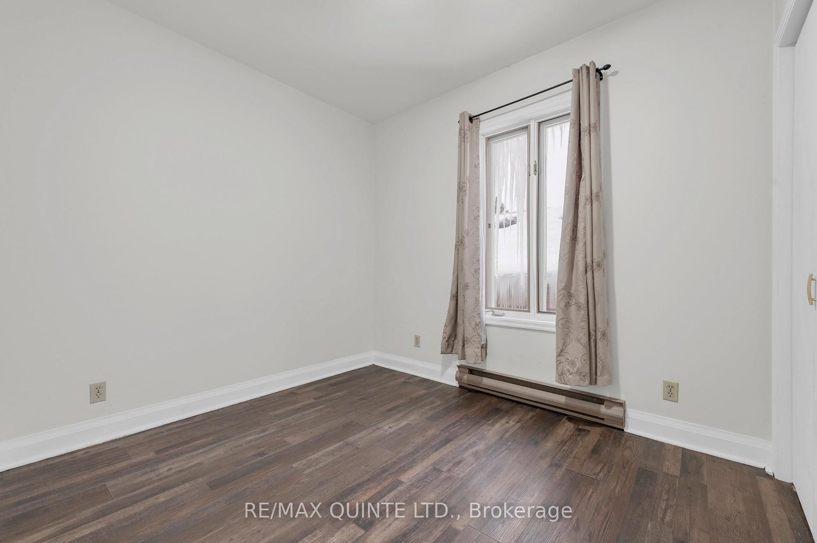 185 Foster Avenue • Belleville, ON photo 22