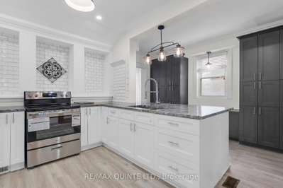 185 Foster Avenue • Belleville, ON photo 8