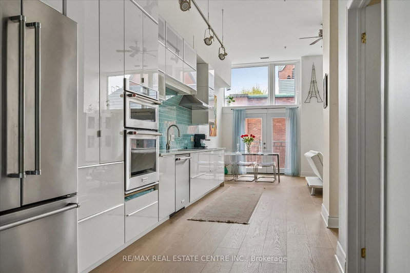 home for sale on 213-276 King Street W