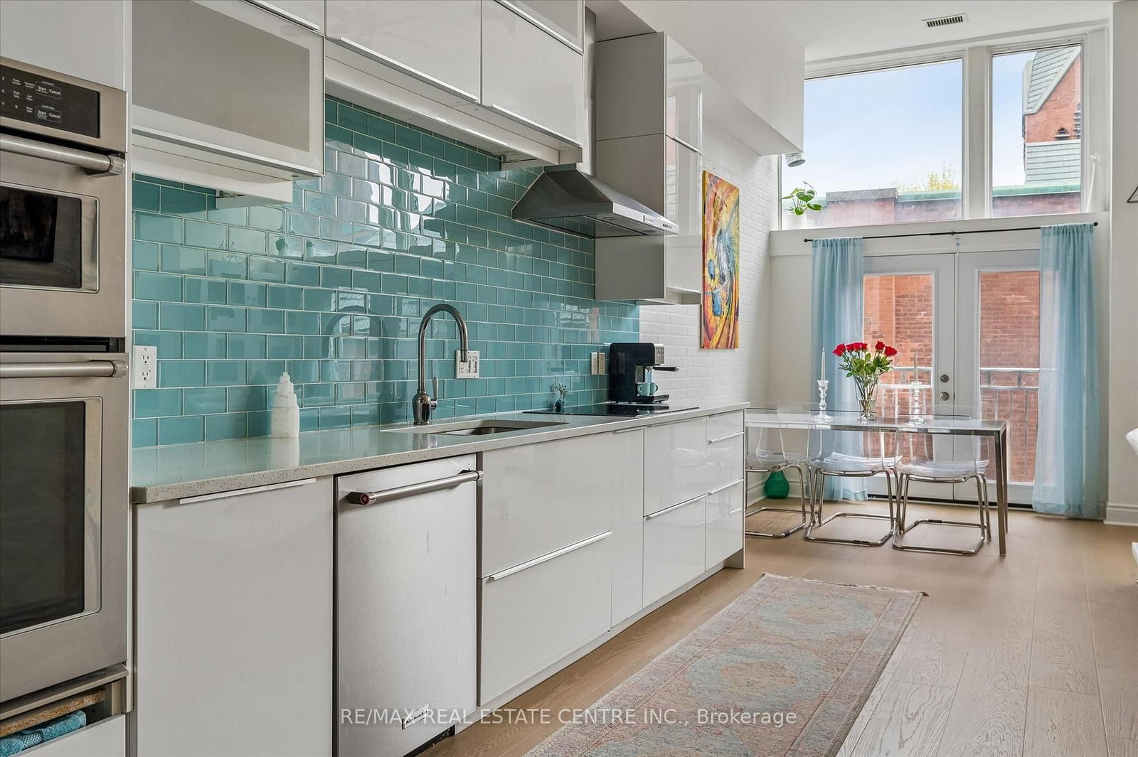 276 King Street W, Unit 213 - Photo 15