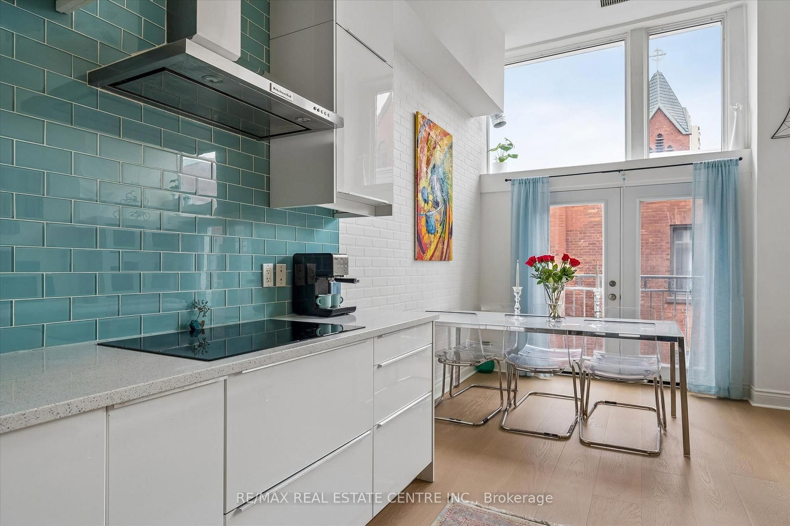276 King Street W, Unit 213 - Photo 18