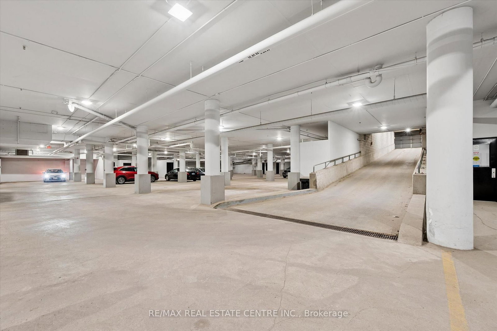 276 King Street W, Unit 213 - Photo 42