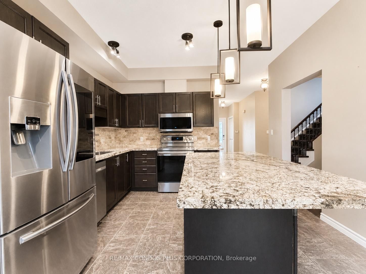 859 Brandenburg Boulevard - Photo 8