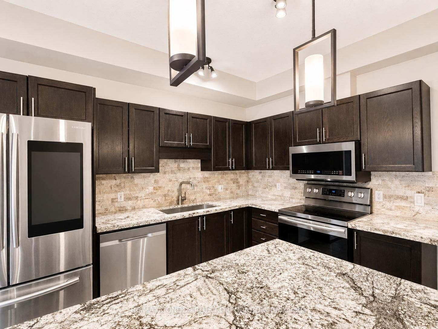 859 Brandenburg Boulevard - Photo 9