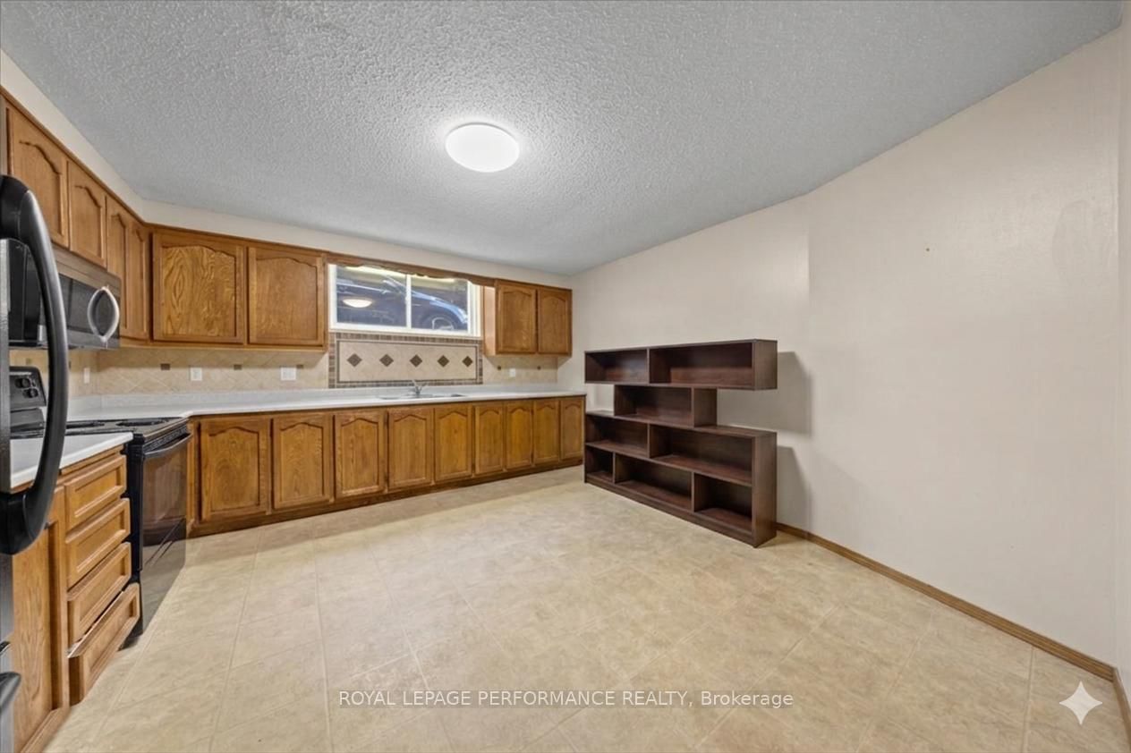 1702 Russell Road - Photo 12