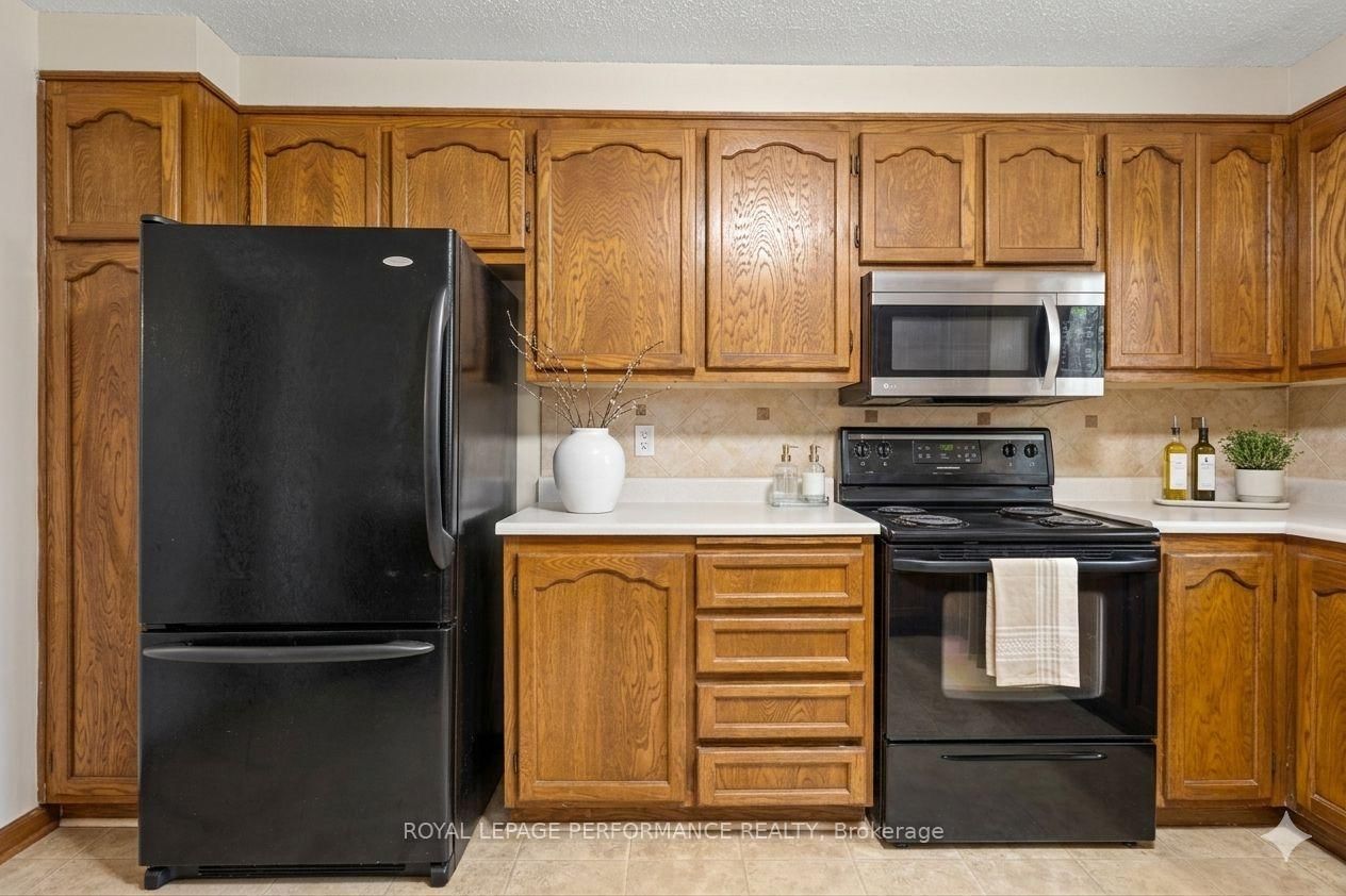 1702 Russell Road - Photo 15