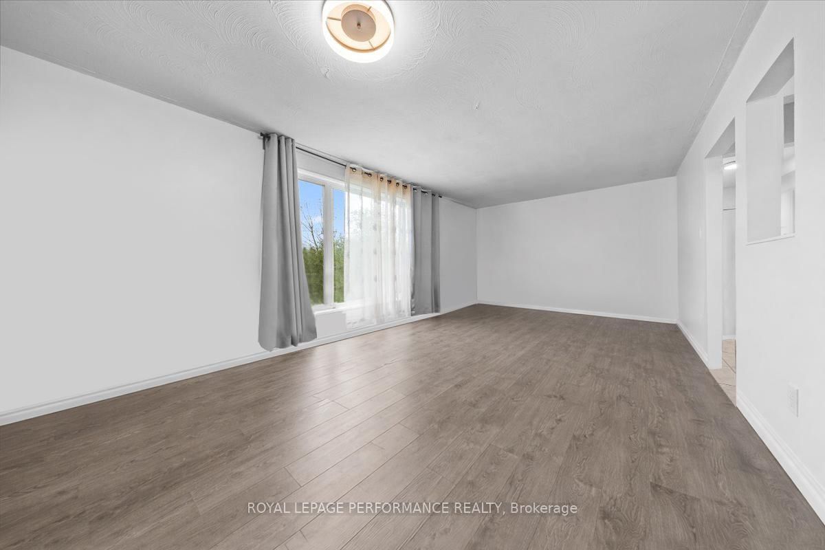 1702 Russell Road - Photo 4