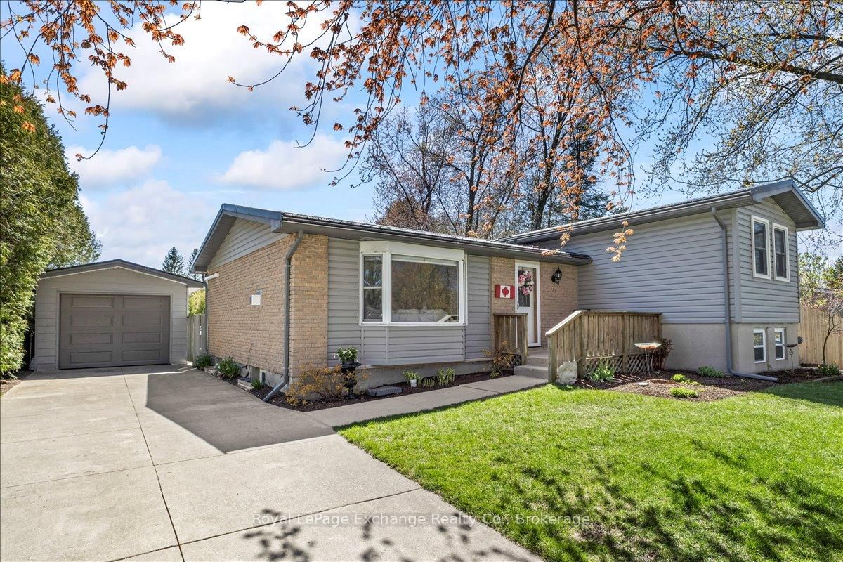 27 Inverlyn Crescent S • Kincardine, ON photo 2