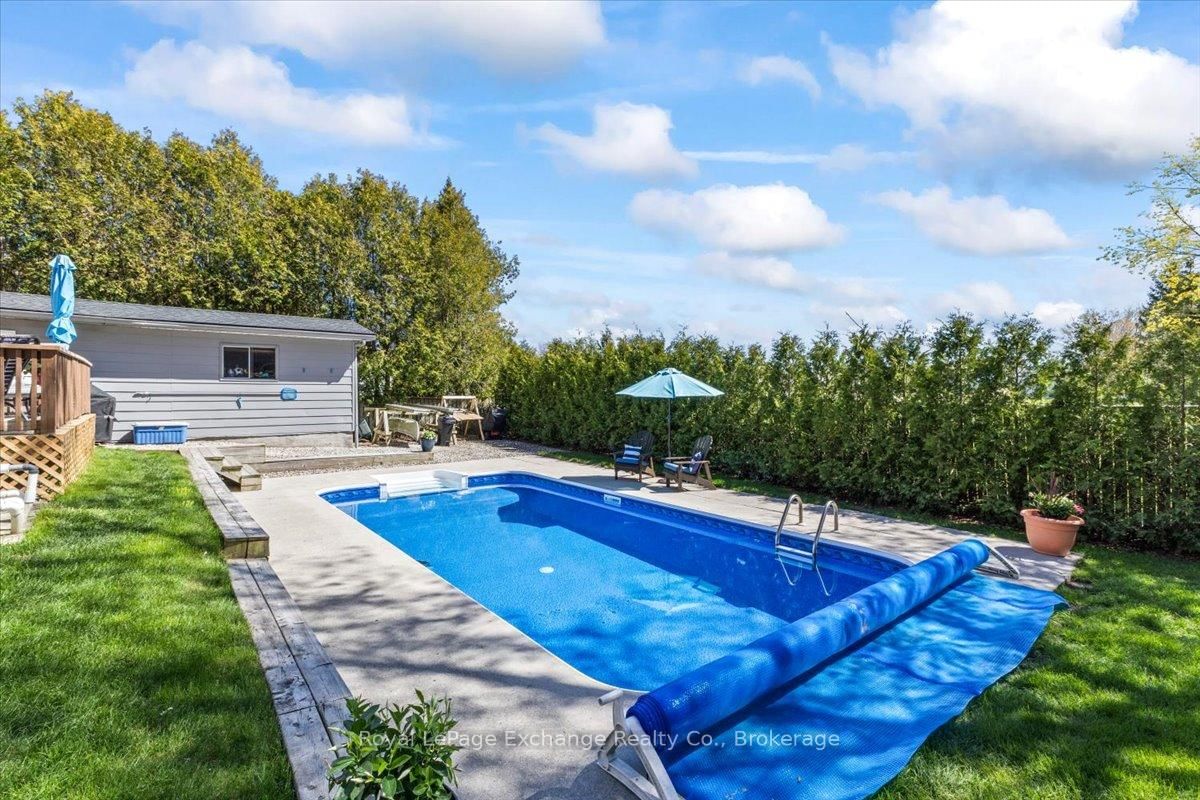 27 Inverlyn Crescent S • Kincardine, ON photo 5