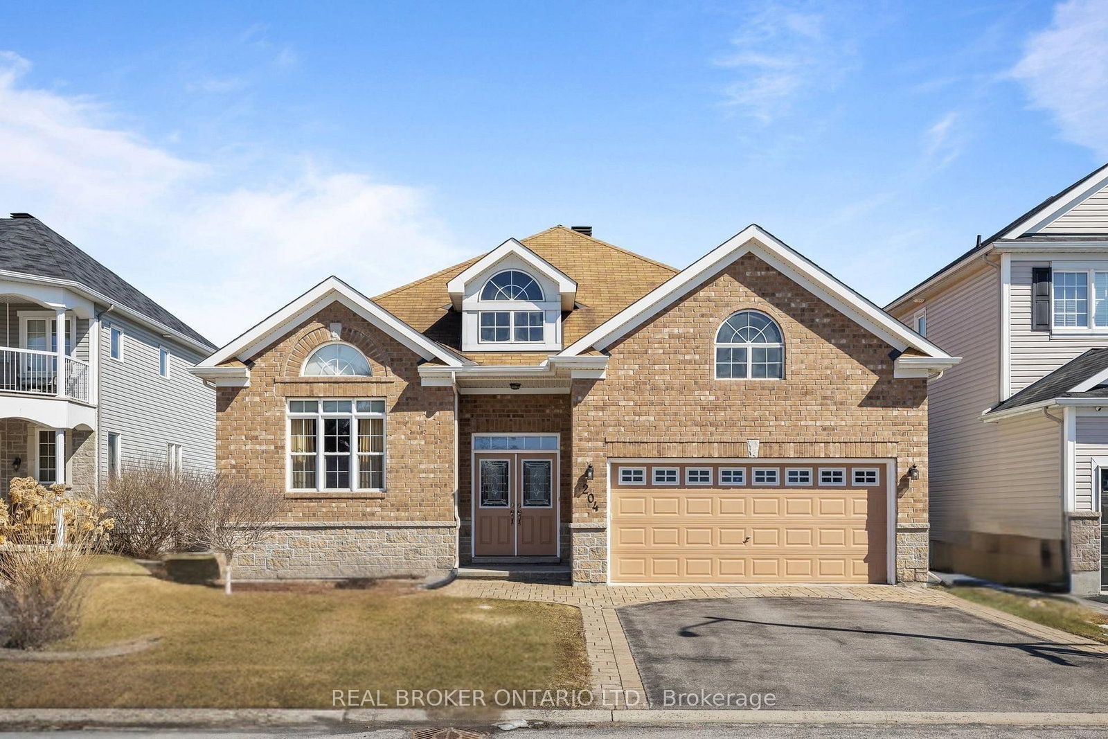 204 Hillpark High Street - Photo 2