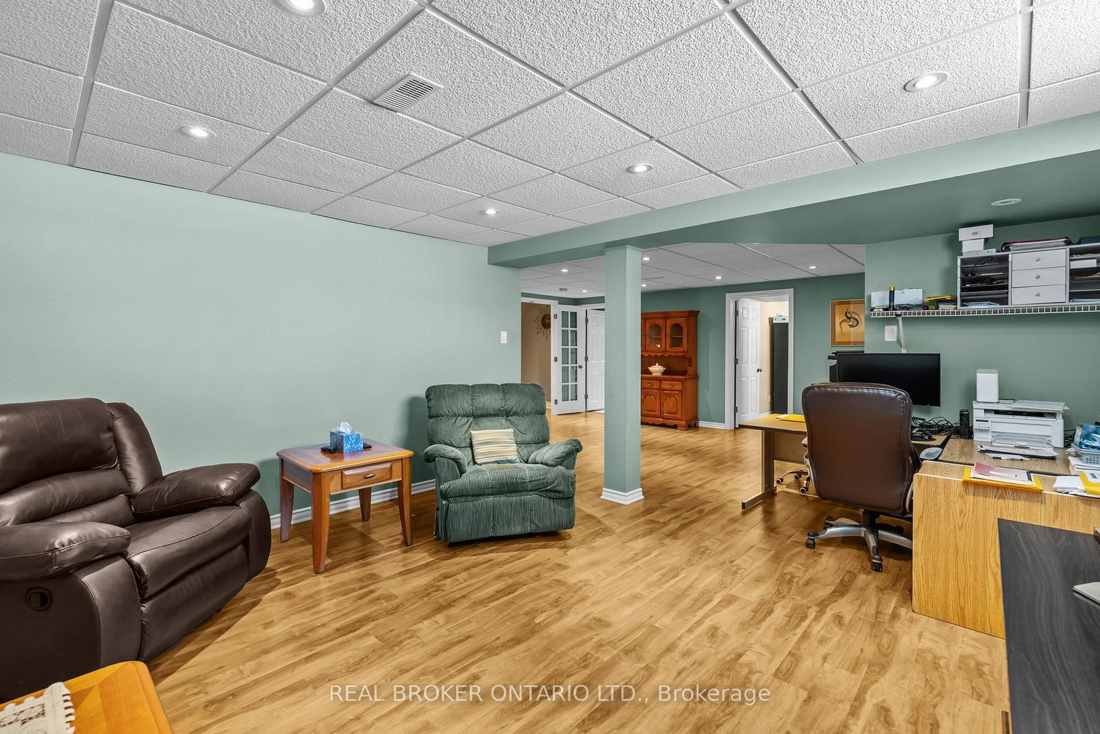 204 Hillpark High Street • Ottawa, ON photo 20