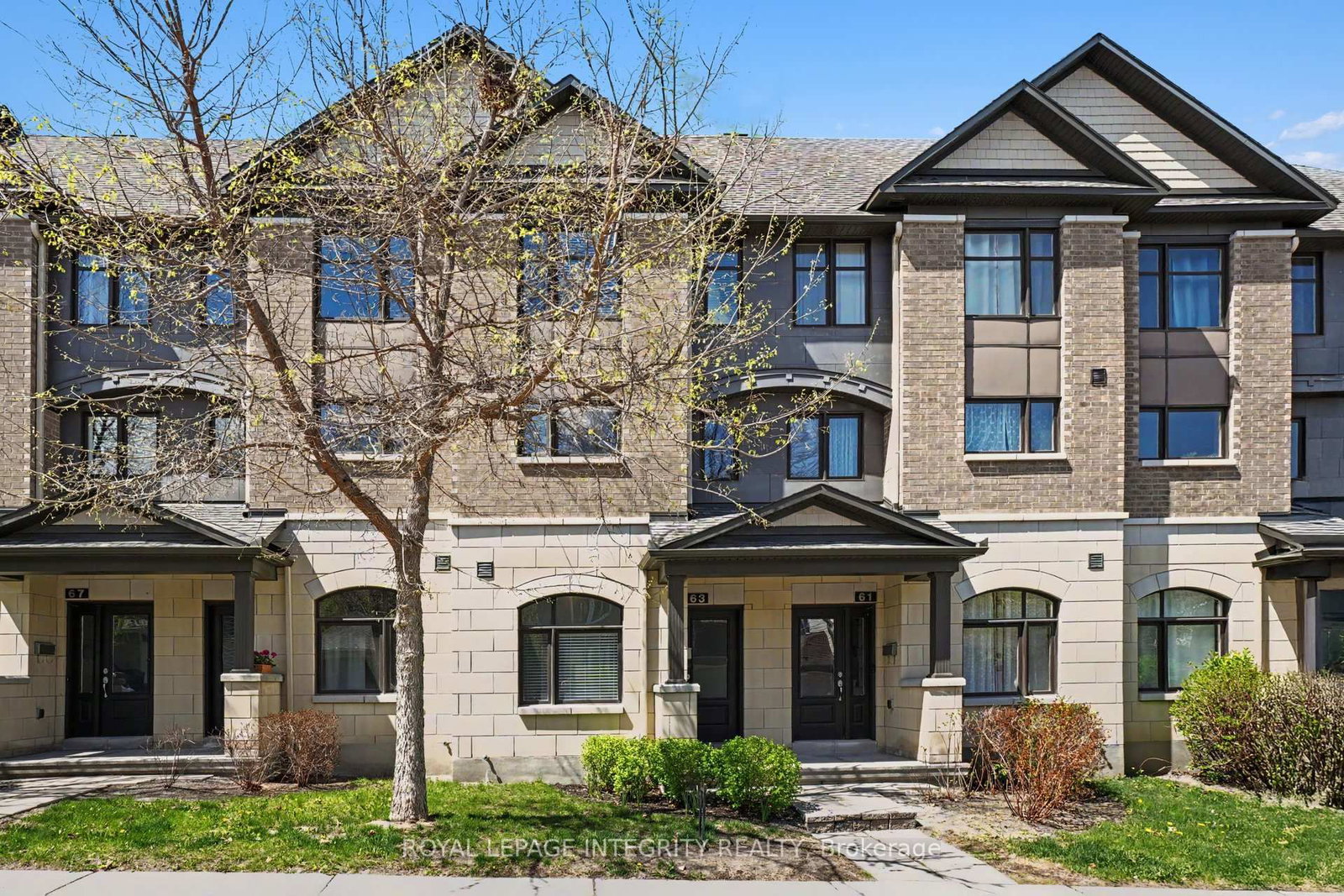 63 Mersey Drive, Unit 40 - Photo 2