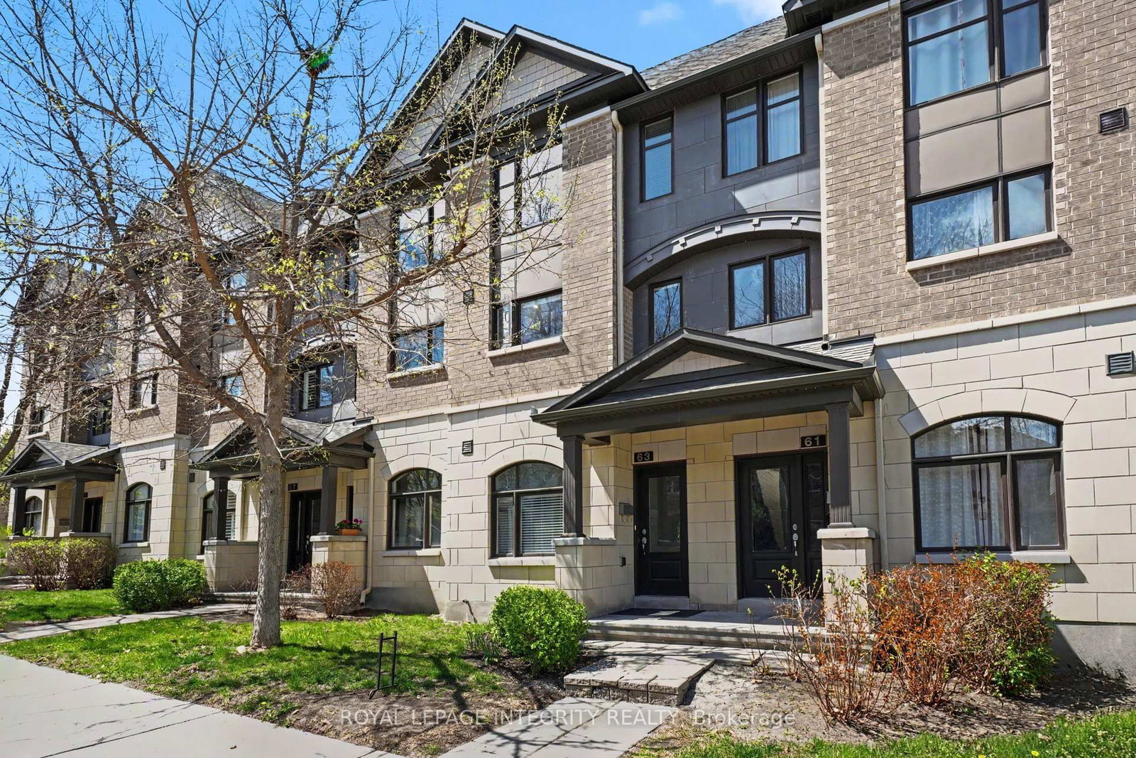 63 Mersey Drive, Unit 40 - Photo 3