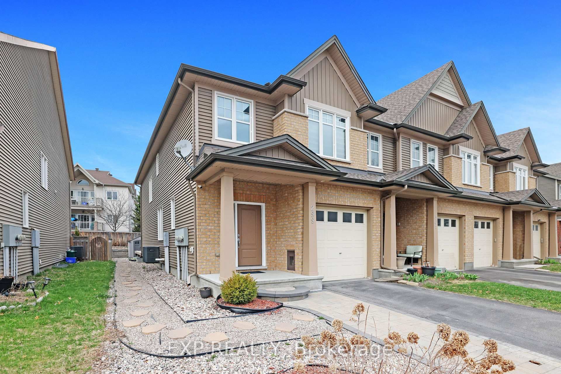 299 Wood Acres Grove, Ottawa, ON