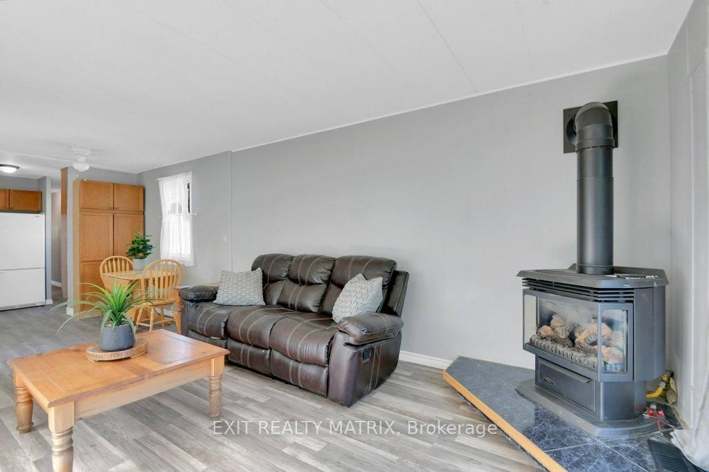 8930 Lynwood Park Private • Ottawa, ON photo 10