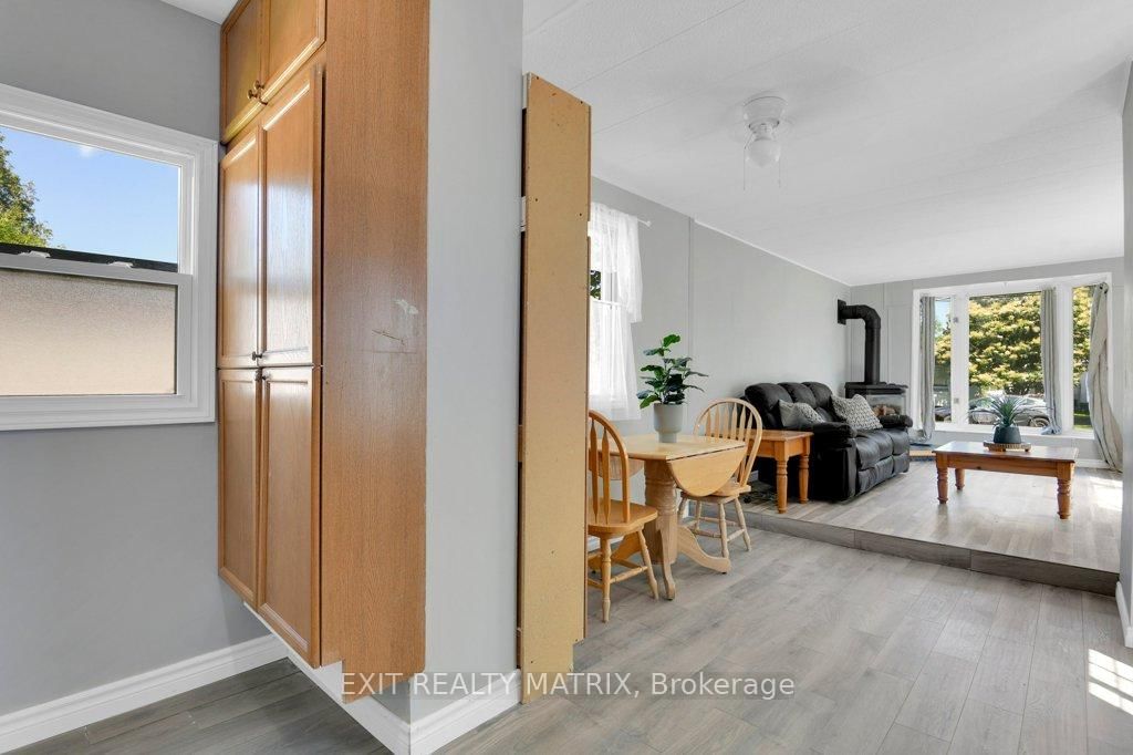 8930 Lynwood Park Private • Ottawa, ON photo 15