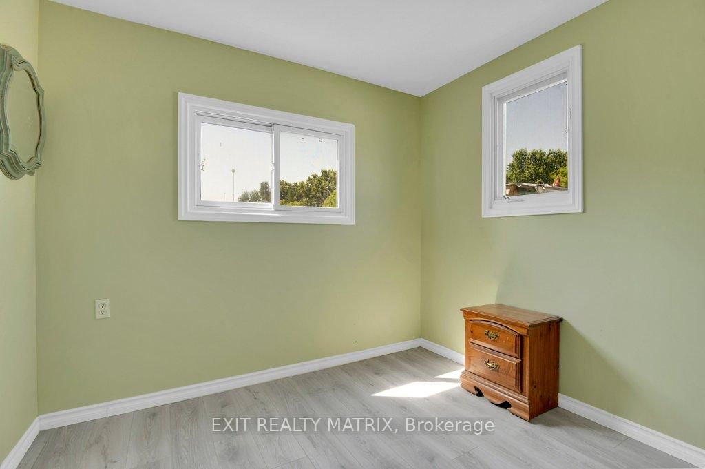 8930 Lynwood Park Private • Ottawa, ON photo 17