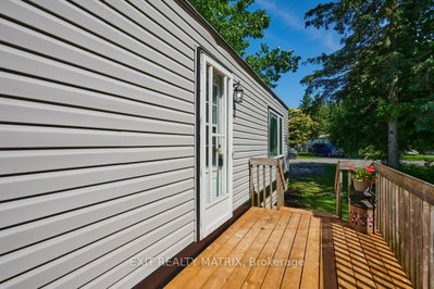 8930 Lynwood Park Private • Ottawa, ON photo 4