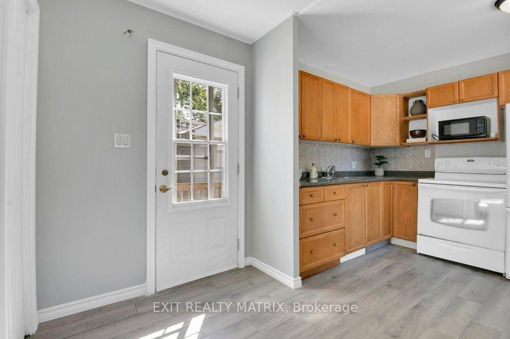 8930 Lynwood Park Private • Ottawa, ON photo 6