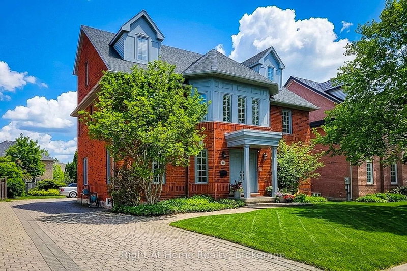 85 Meadowlands Boulevard