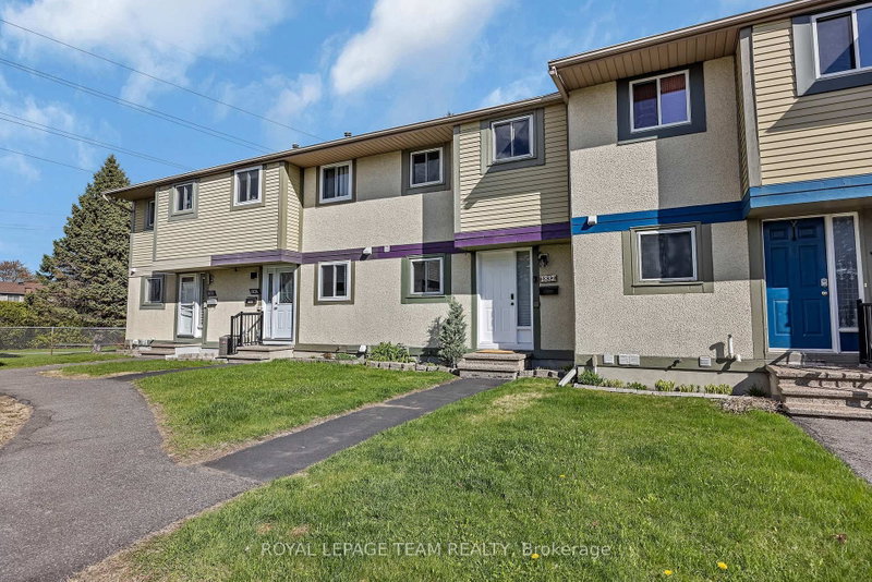 home for sale on 1832 Stonehenge Crescent