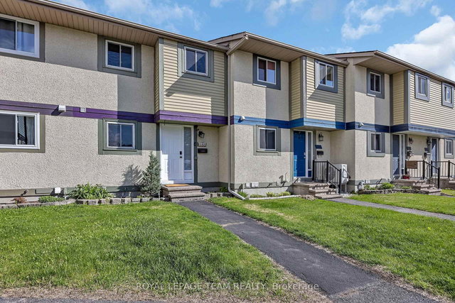 1832 Stonehenge Crescent