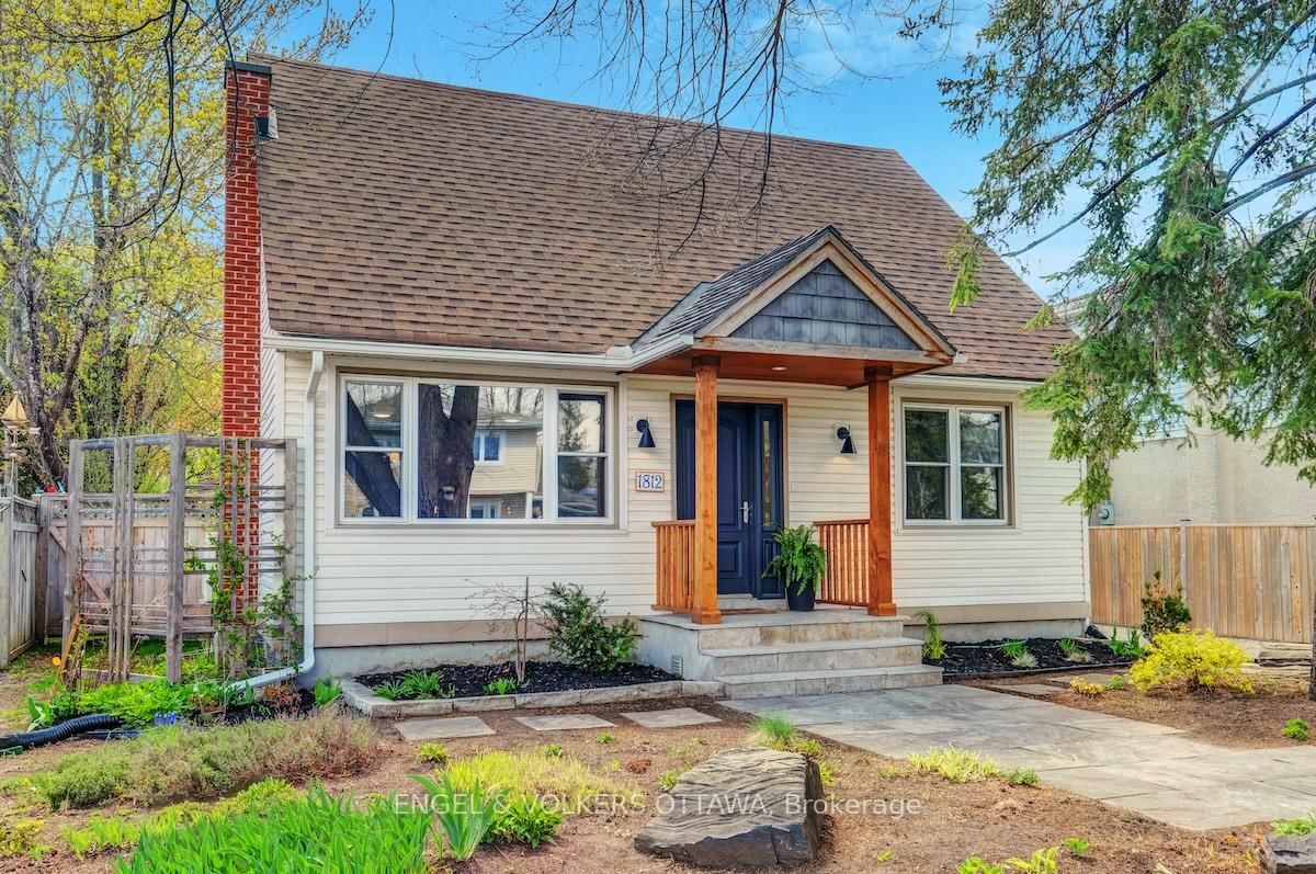 1812 Saunderson Drive