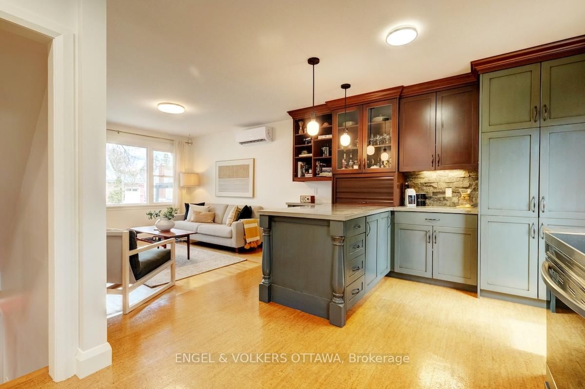 1812 Saunderson Drive - Photo 17