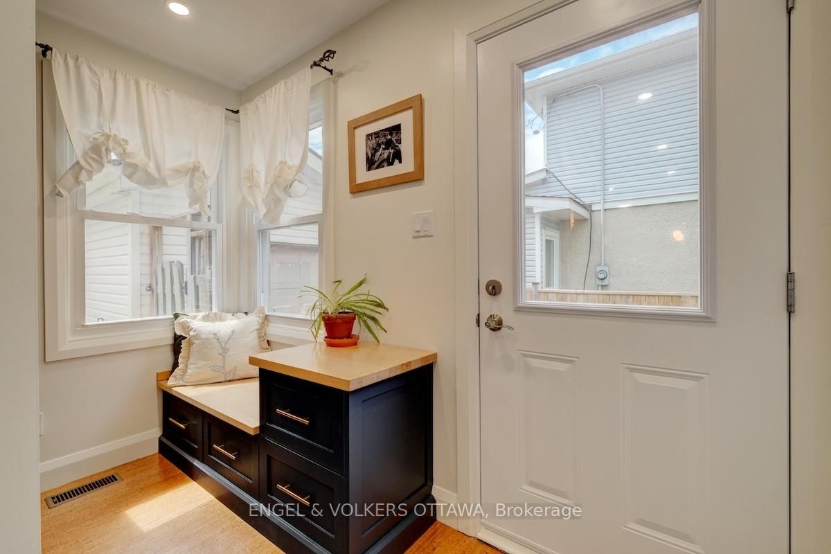 1812 Saunderson Drive - Photo 22