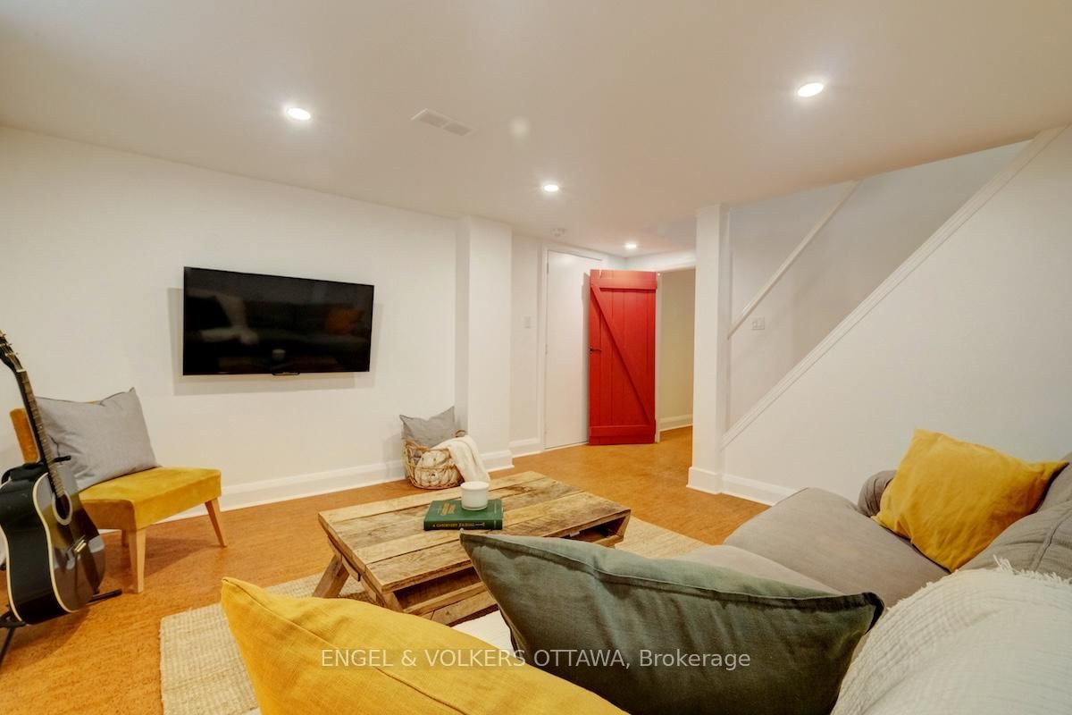 1812 Saunderson Drive - Photo 35