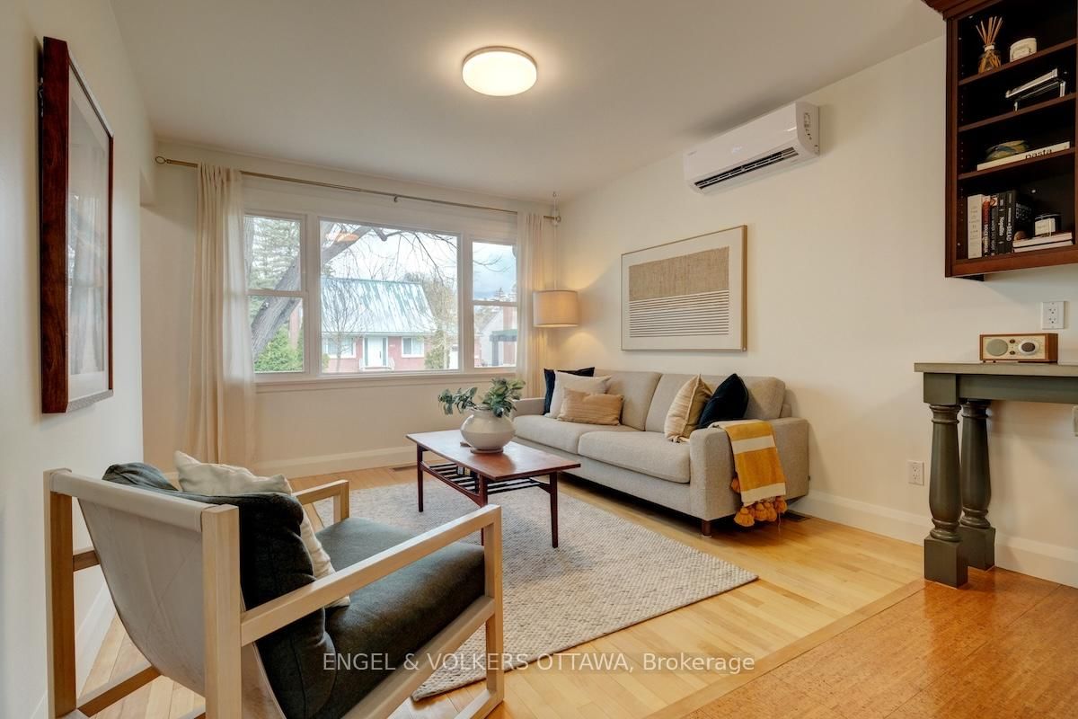 1812 Saunderson Drive - Photo 9