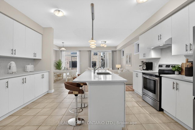 42 Sunflower Crescent