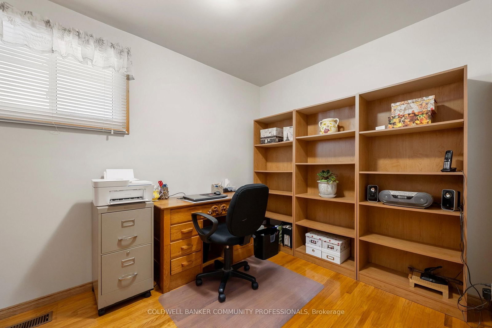 401 Mohawk Road W • Hamilton, ON photo 20