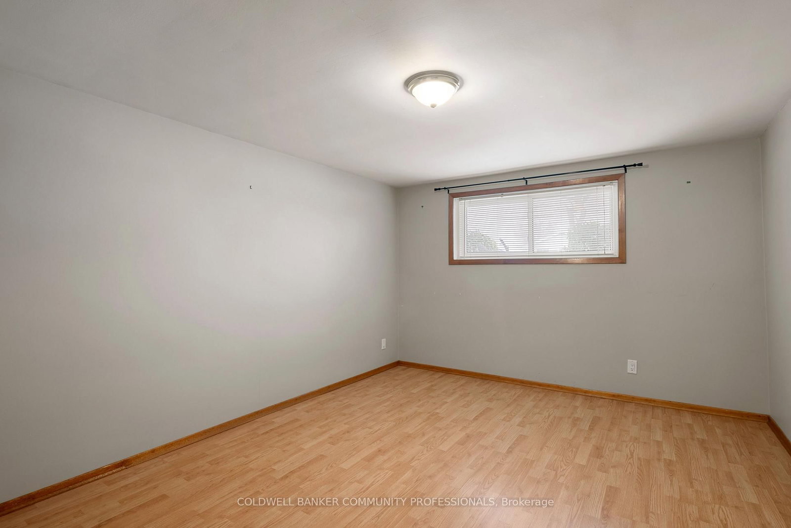 401 Mohawk Road W • Hamilton, ON photo 30