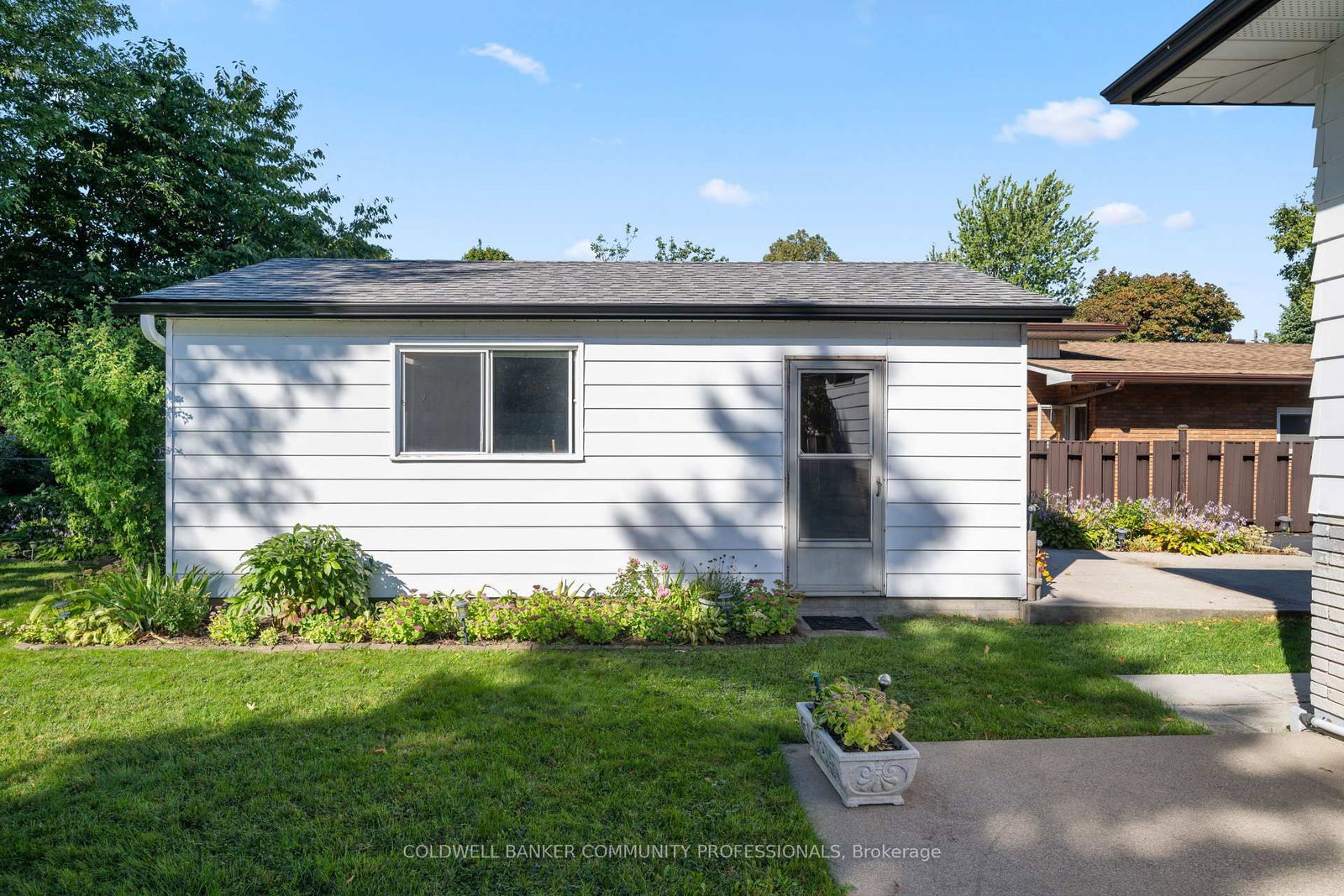 401 Mohawk Road W • Hamilton, ON photo 39