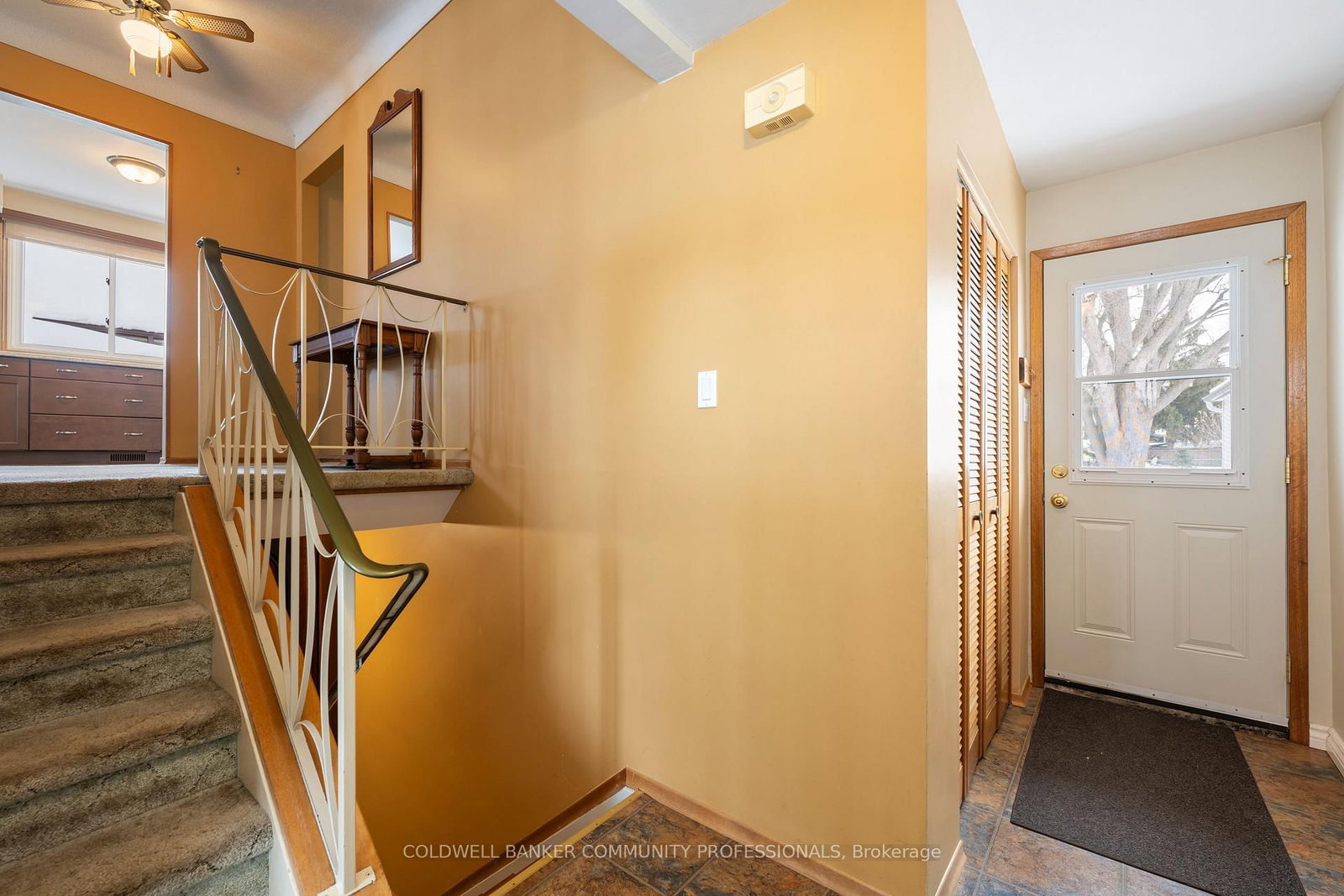 401 Mohawk Road W • Hamilton, ON photo 8
