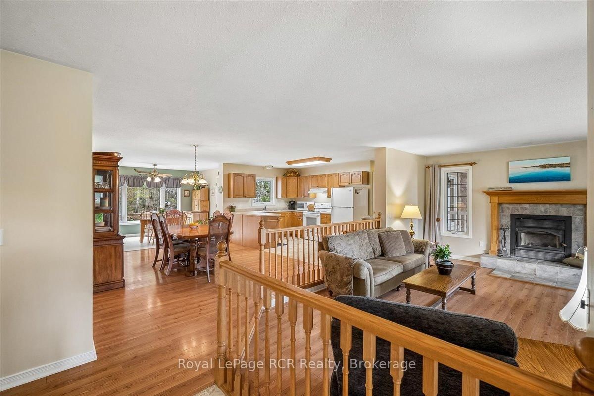 79668 Zion Church Road • Georgian Bluffs, ON photo 3