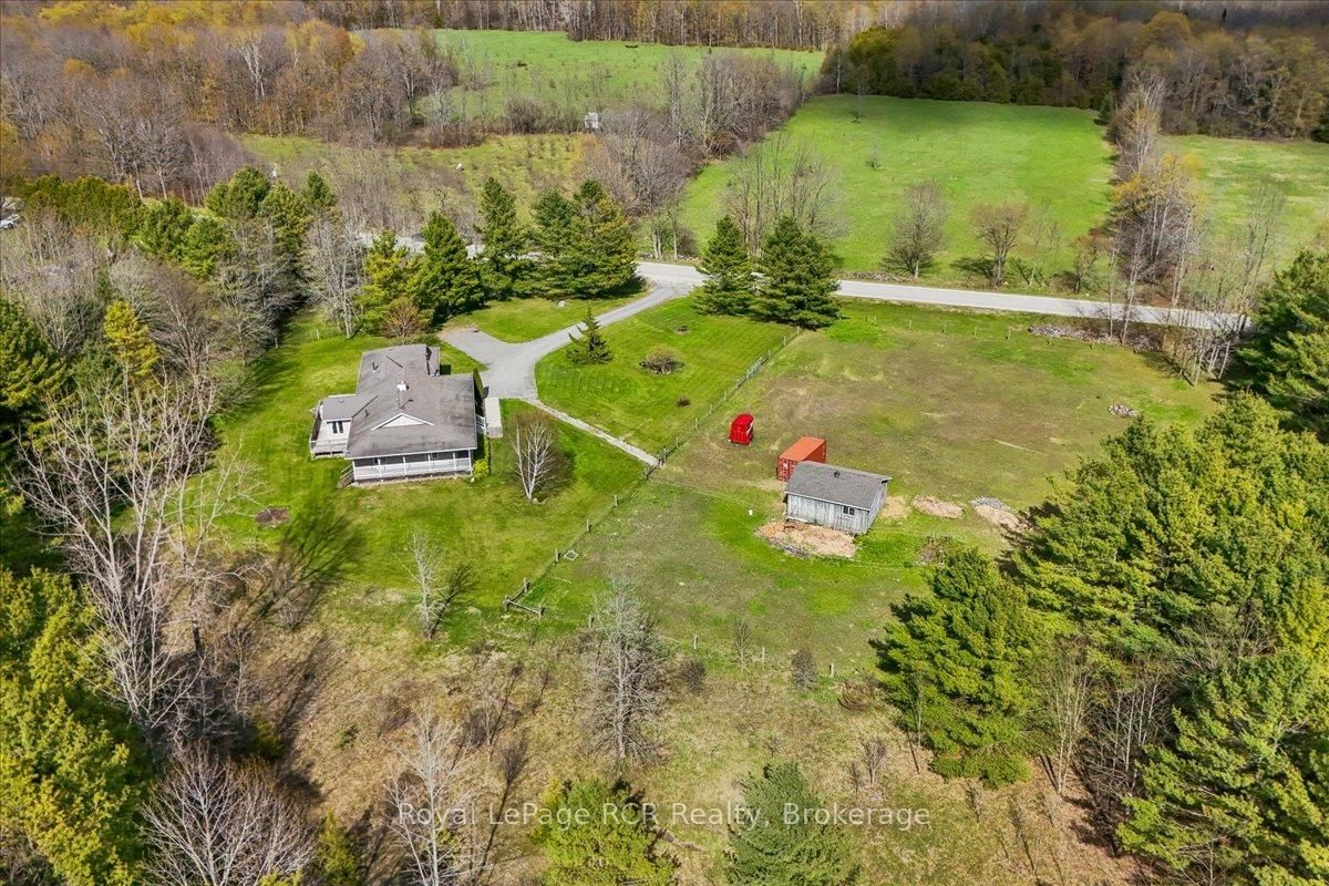 79668 Zion Church Road • Georgian Bluffs, ON photo 37