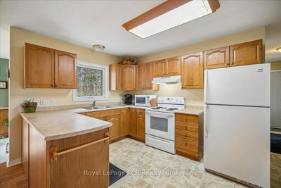 79668 Zion Church Road • Georgian Bluffs, ON photo 9