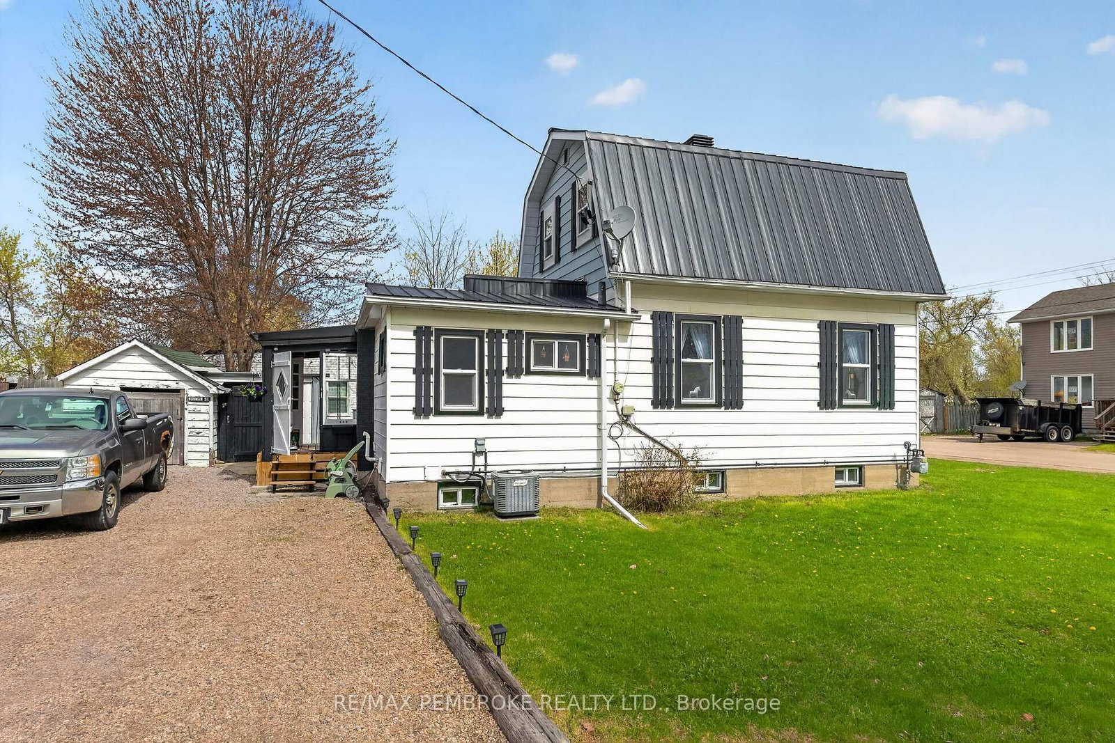 302 Willard Street • Pembroke, ON photo 26