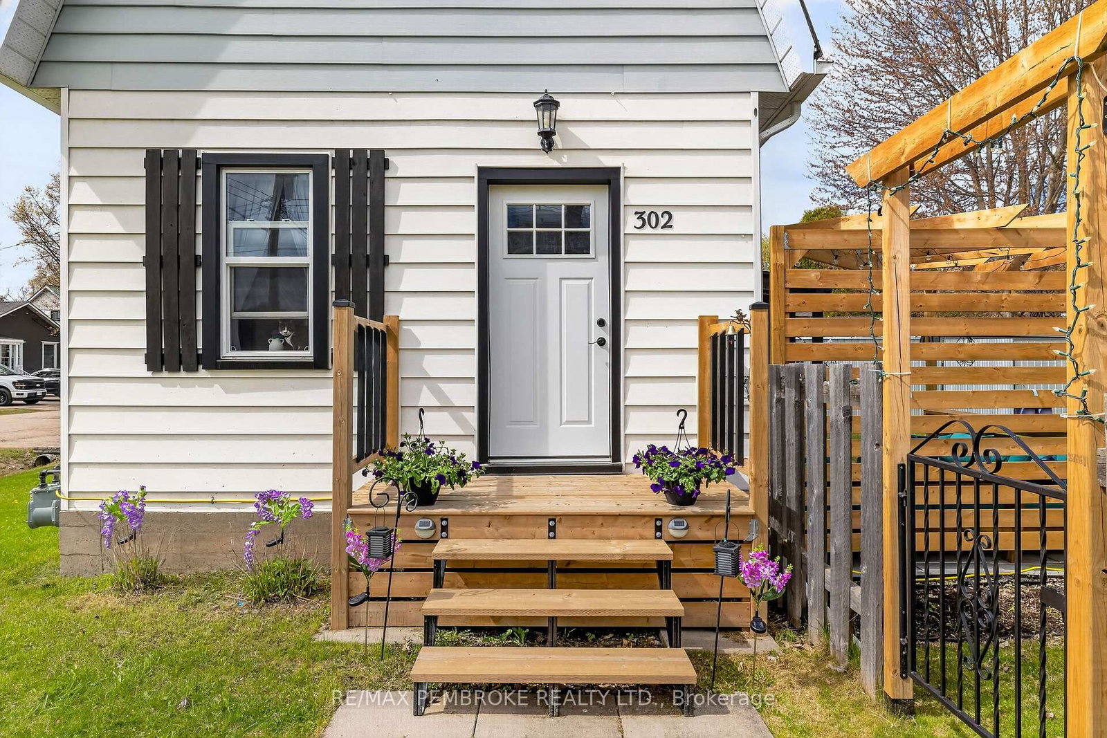 302 Willard Street • Pembroke, ON photo 3