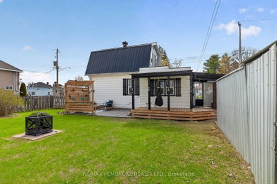 302 Willard Street • Pembroke, ON photo 5